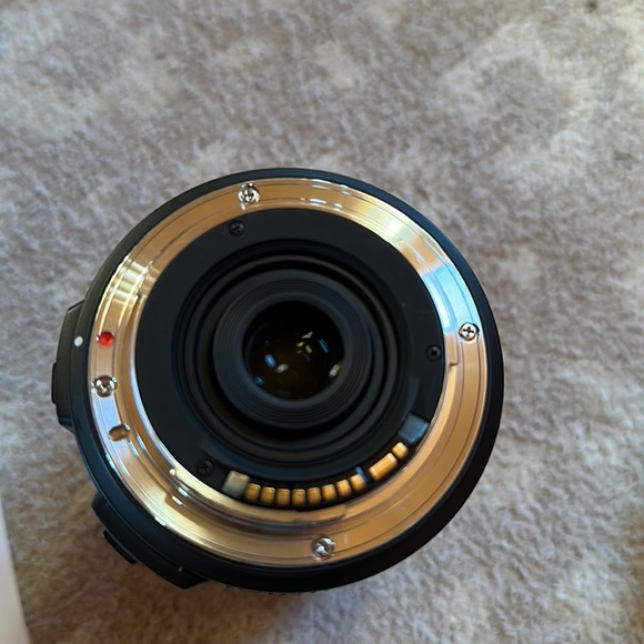 Sigma 50-200 mm lense - Picture 3 of 4